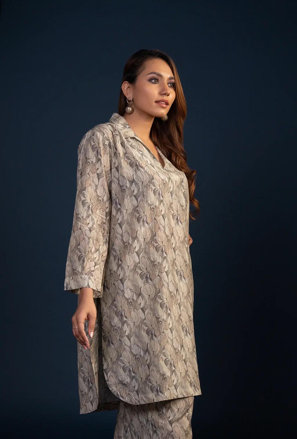 Grey Shirt Collar Short Kurta Set