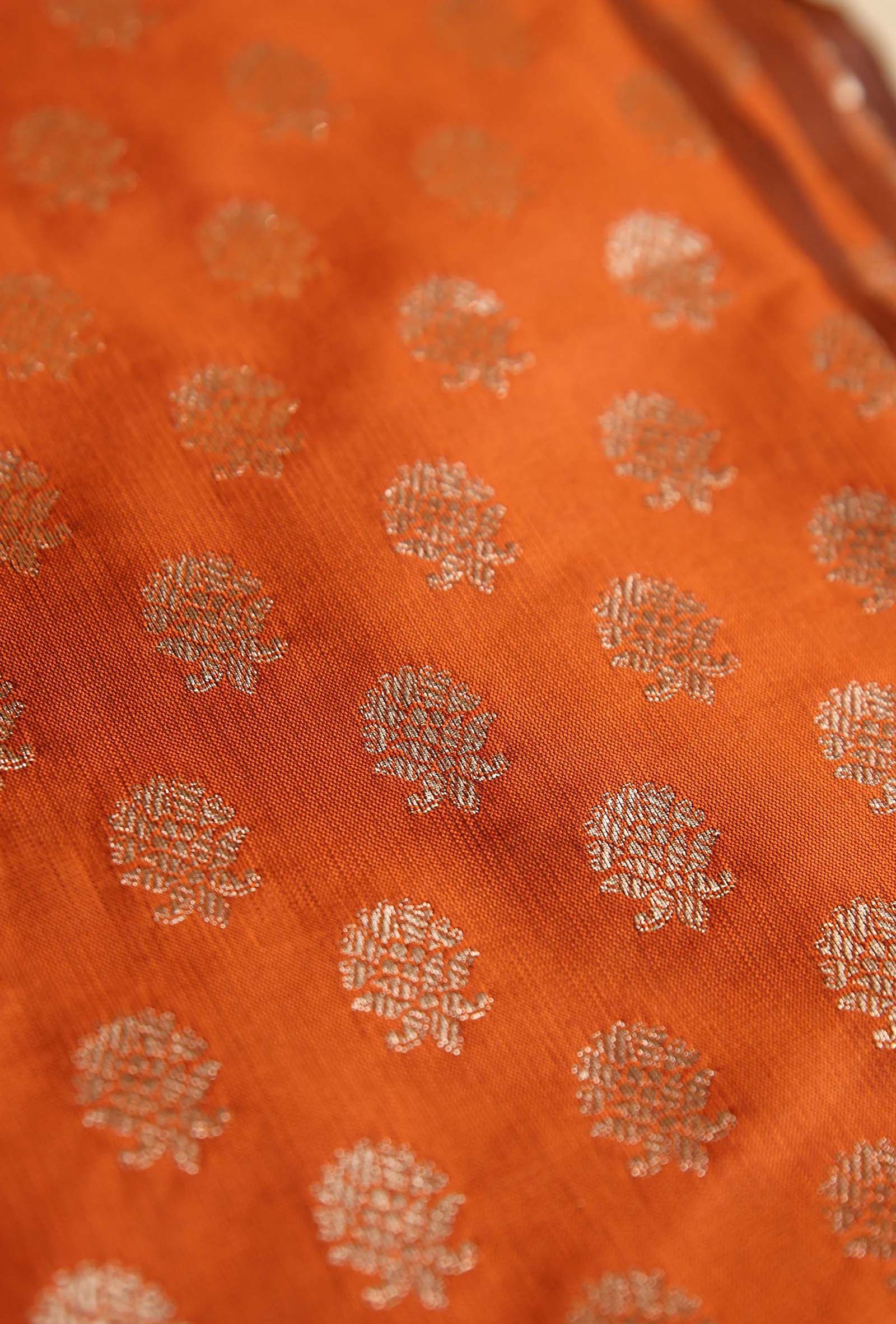 Regal Zari Butti Kurta Set