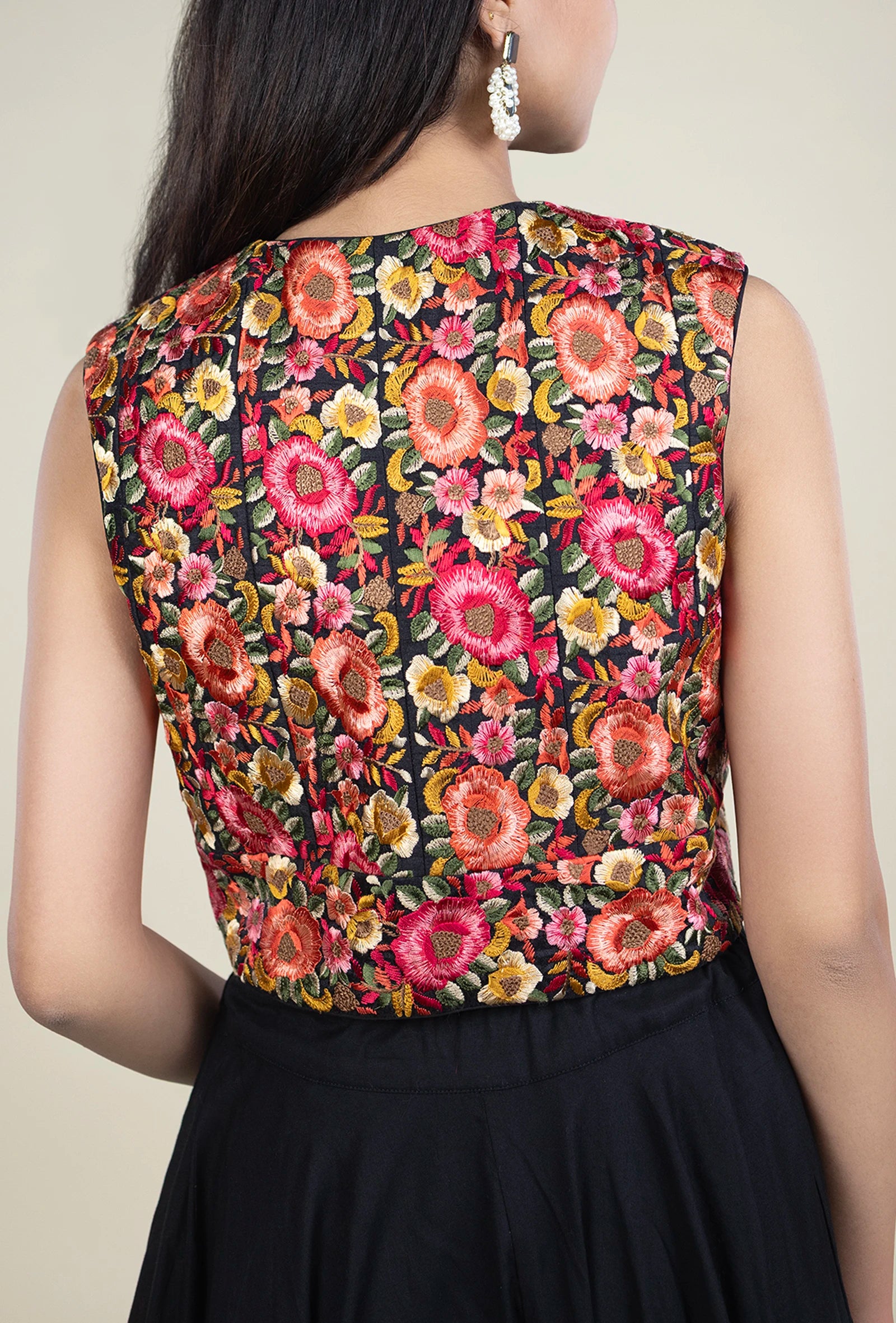 TJBL00030_5 Black Floral Jacket Blouse