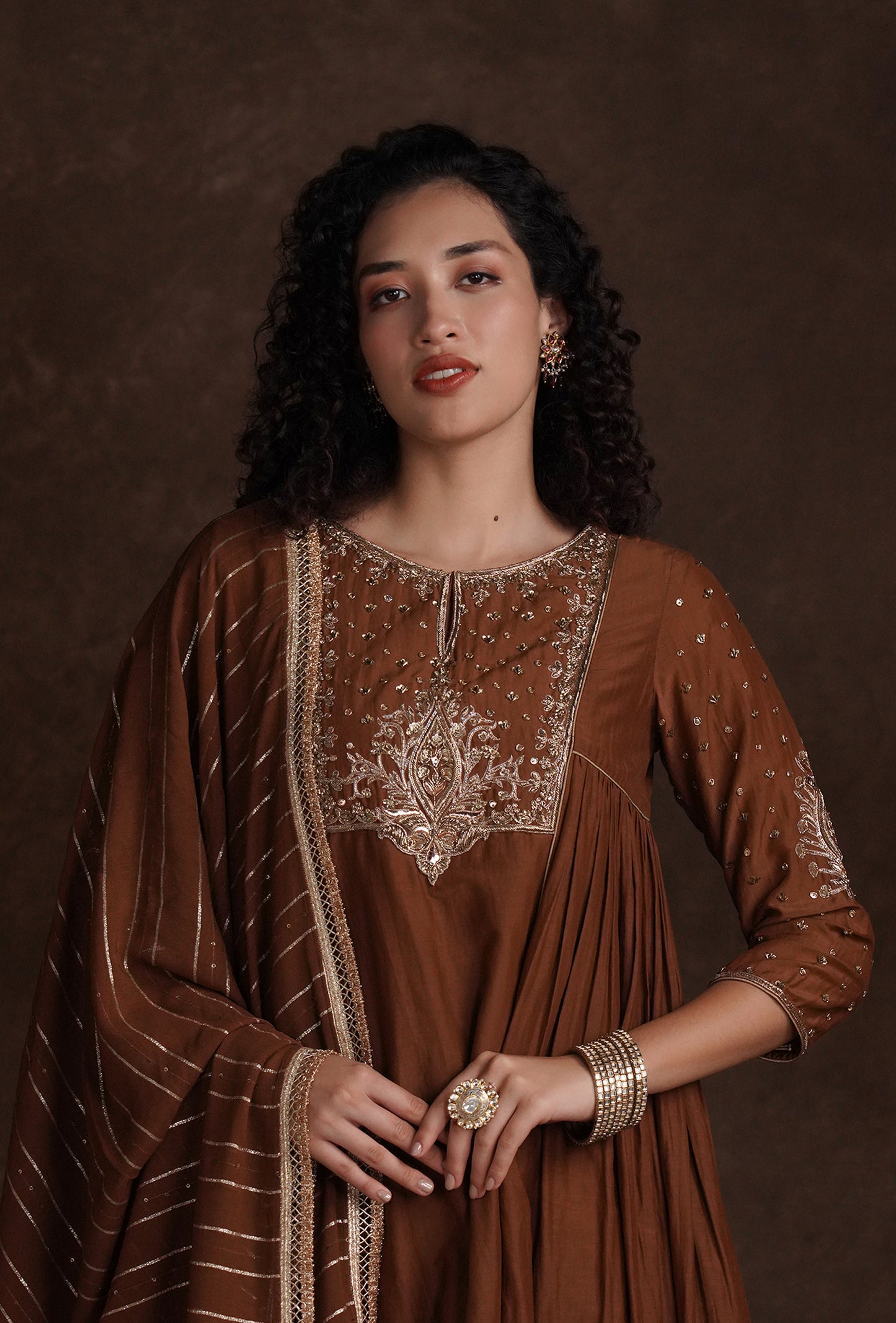 tjpc0058_5 Brown Banarasi Pret