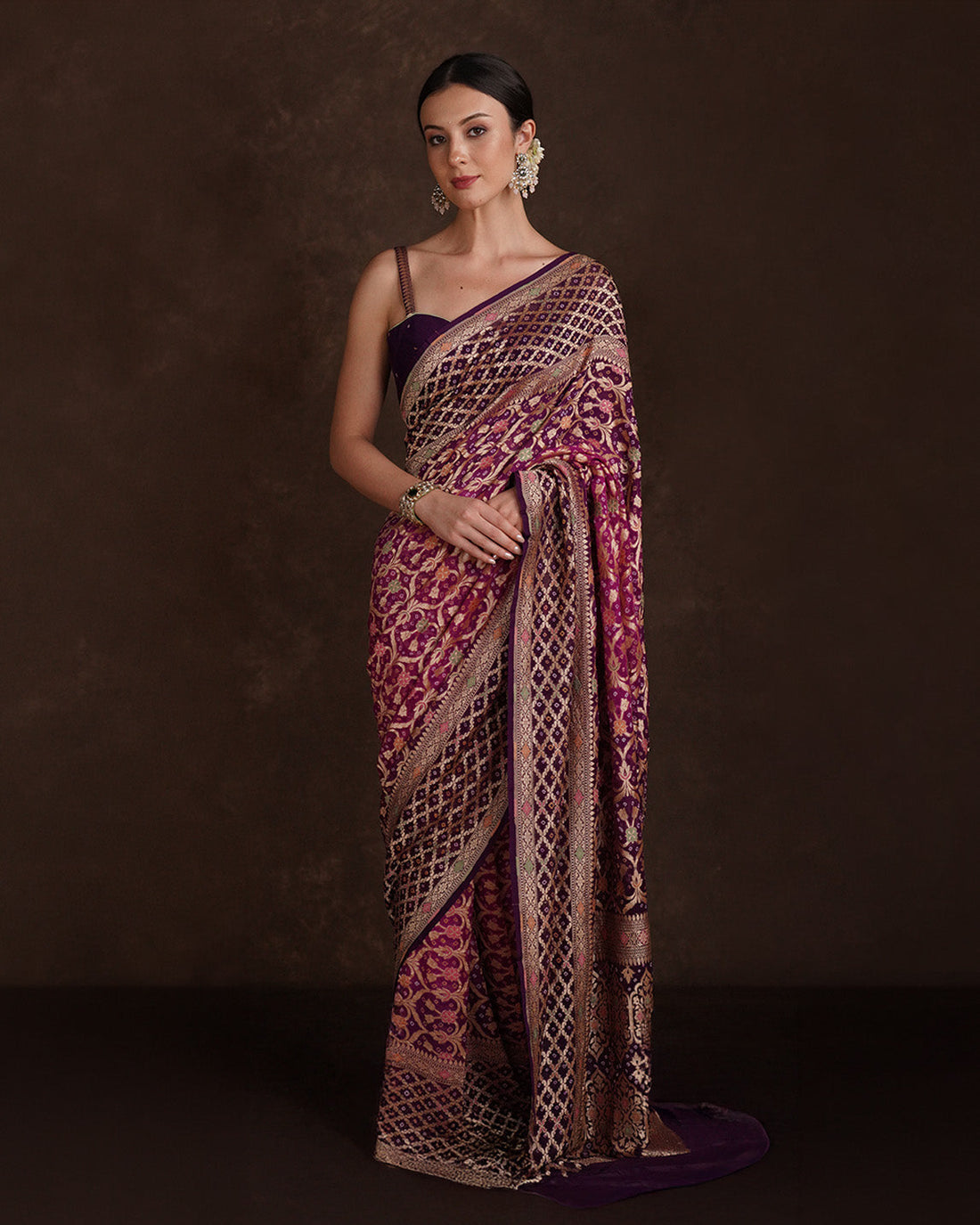 How To Look Tall In Saree