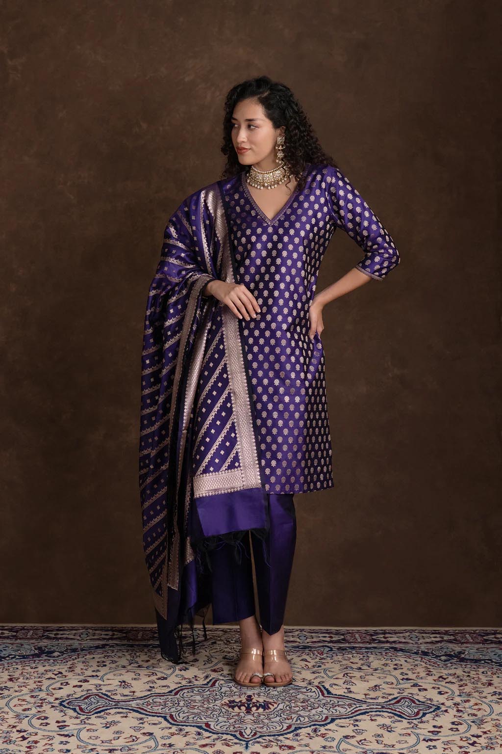 Regal Zari Butti Kurta Set