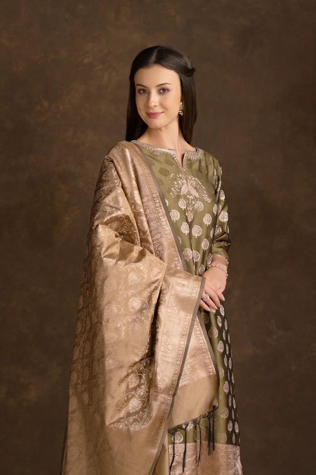 Olive Green Zari Motif Jewel Neck Kurta Set