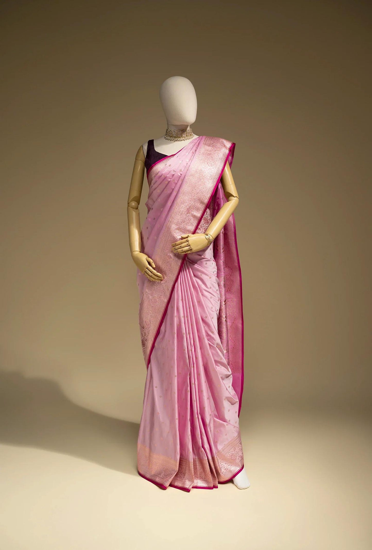 Mashru Silk Saree In Lavender Pink With Zari Buttiwork