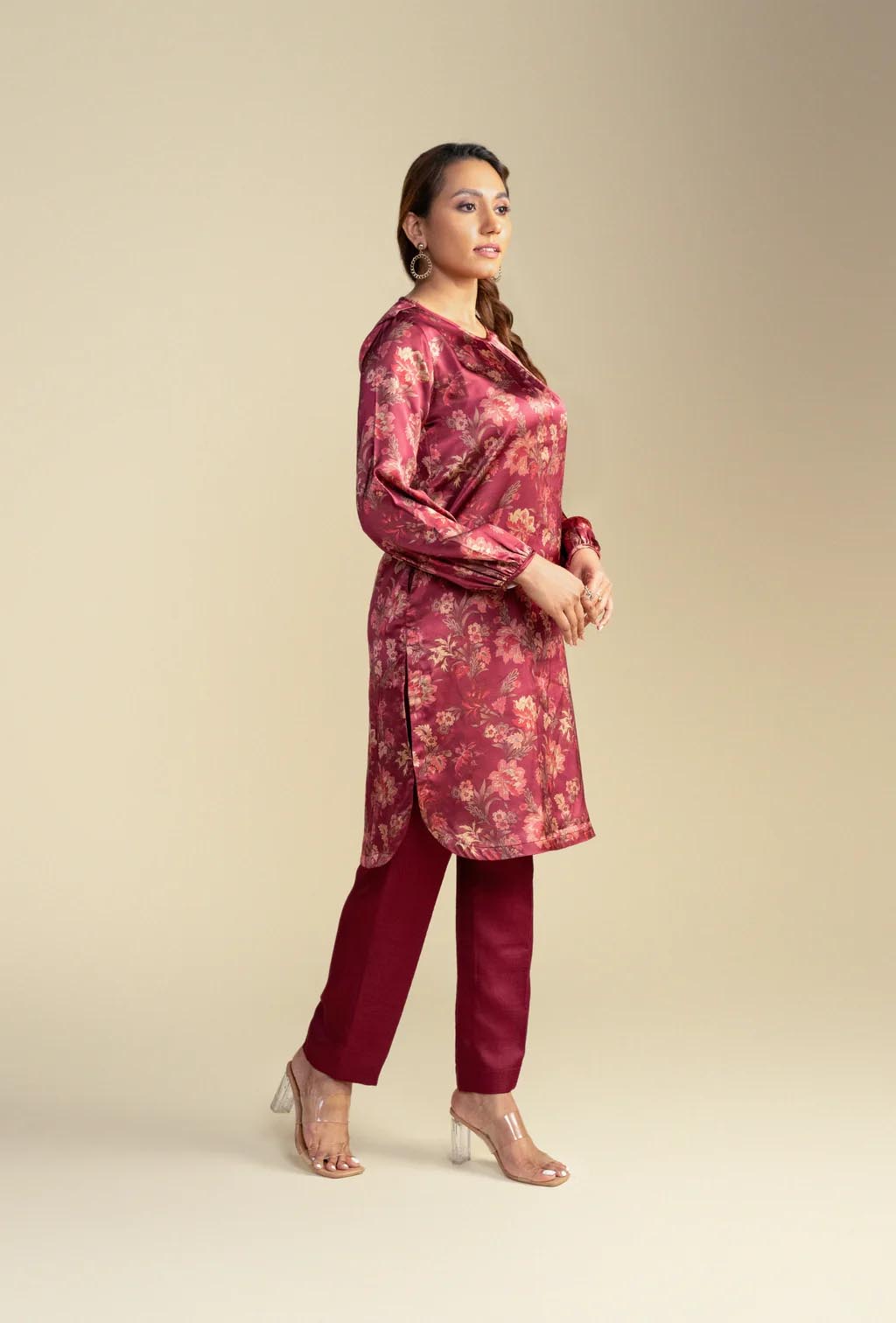 Wine Pink Buttoned Shoulder Kurta Set