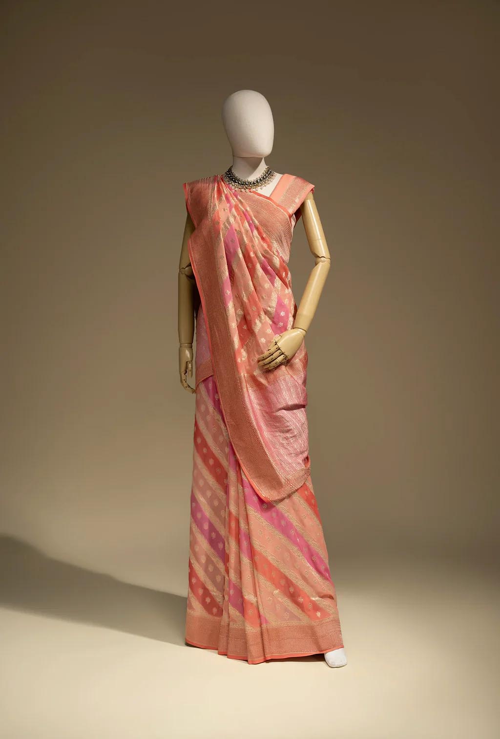 Lehriya Saree In Khadi Chiffon In Soft Paste Pink