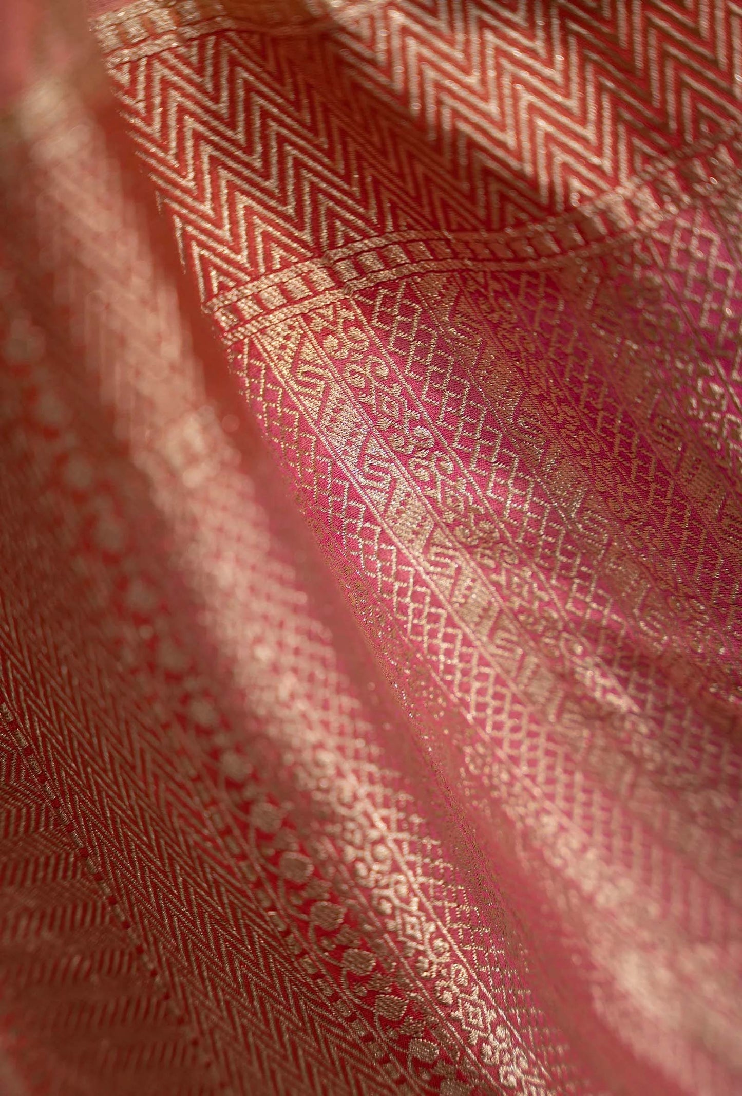 Lehriya Saree In Khadi Chiffon In Soft Paste Pink