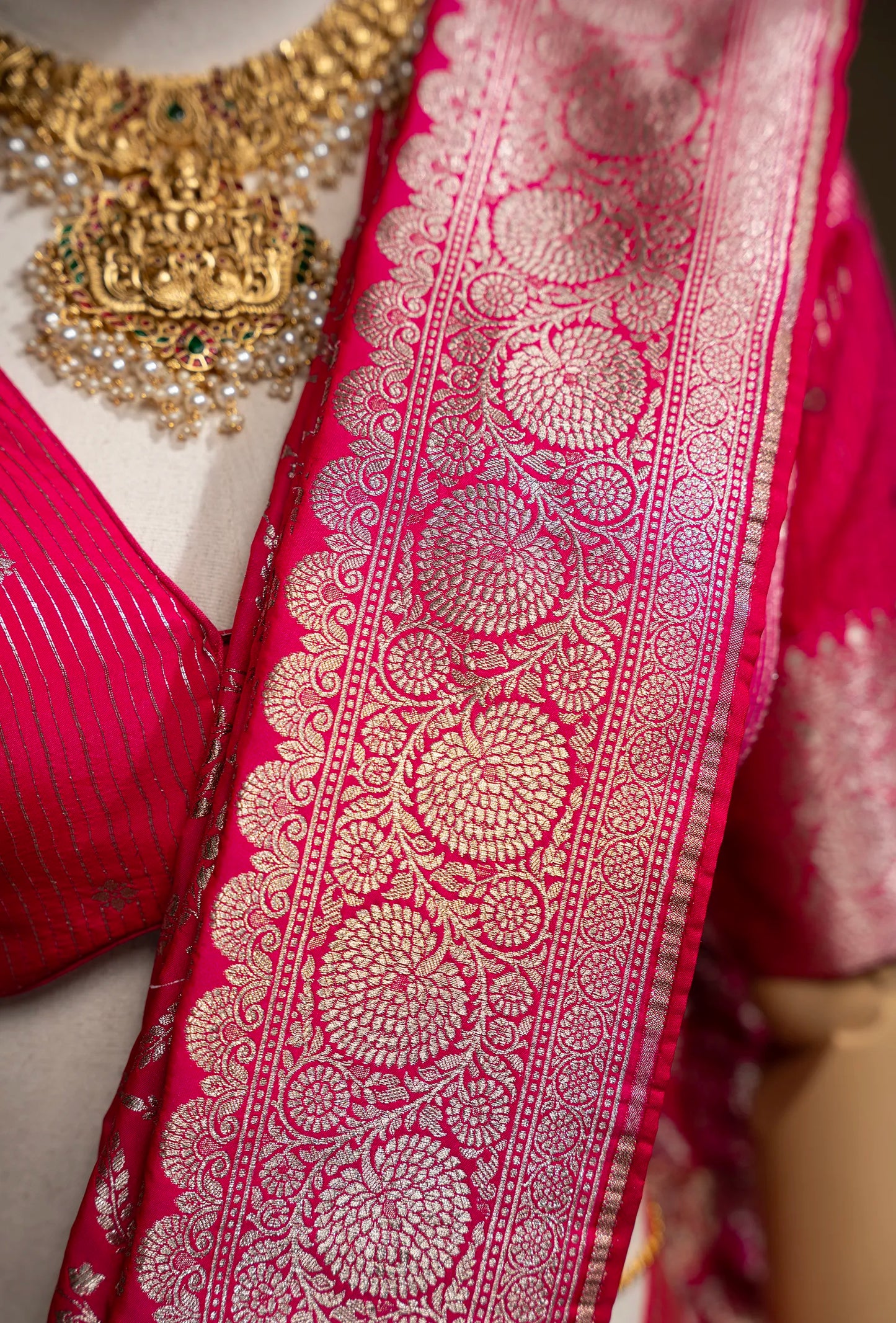 Hot Pink Mashru Silk Saree With Unstitched Blouse