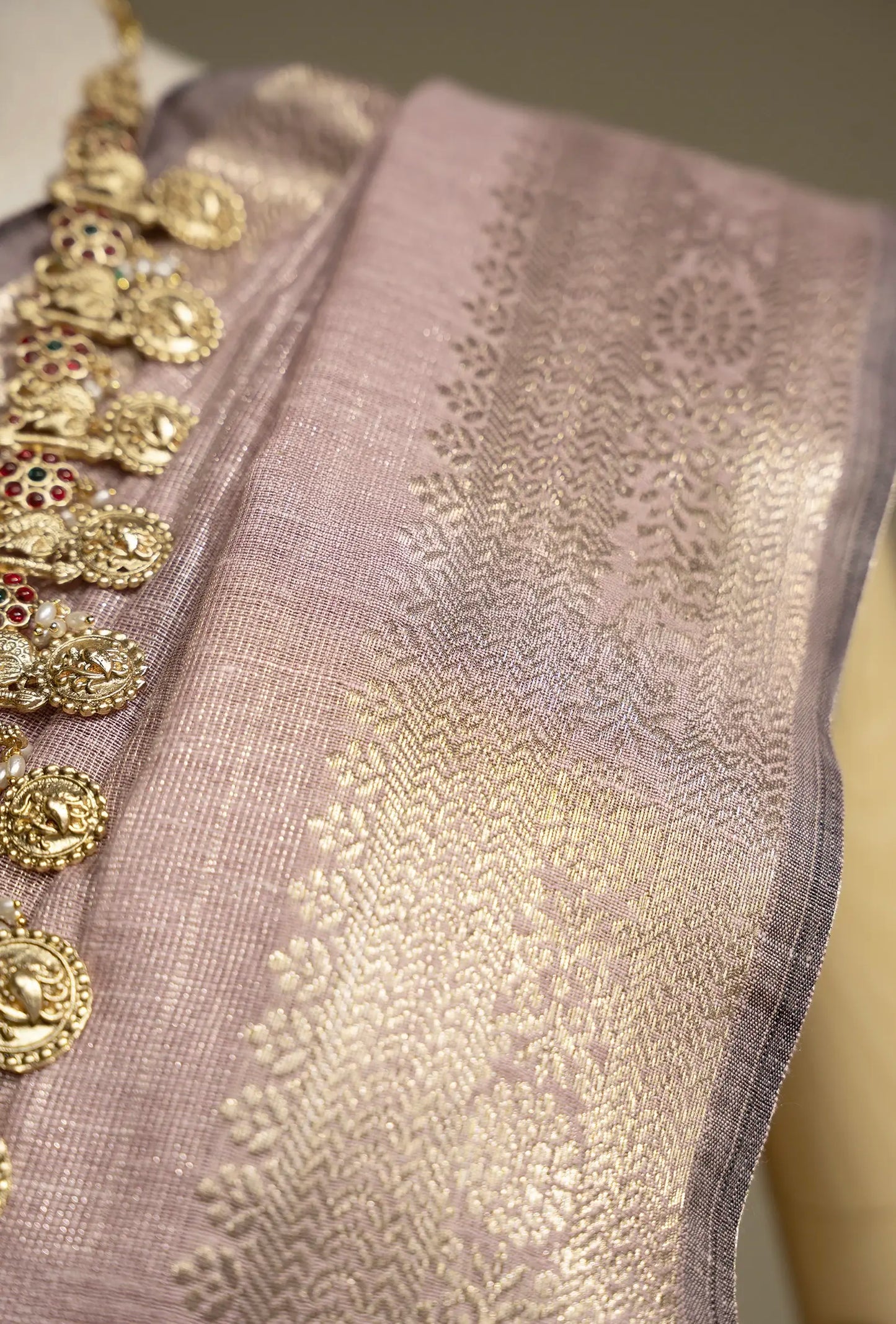 Dusty Lilac Khadi Tissue Saree With Unstitched Blouse