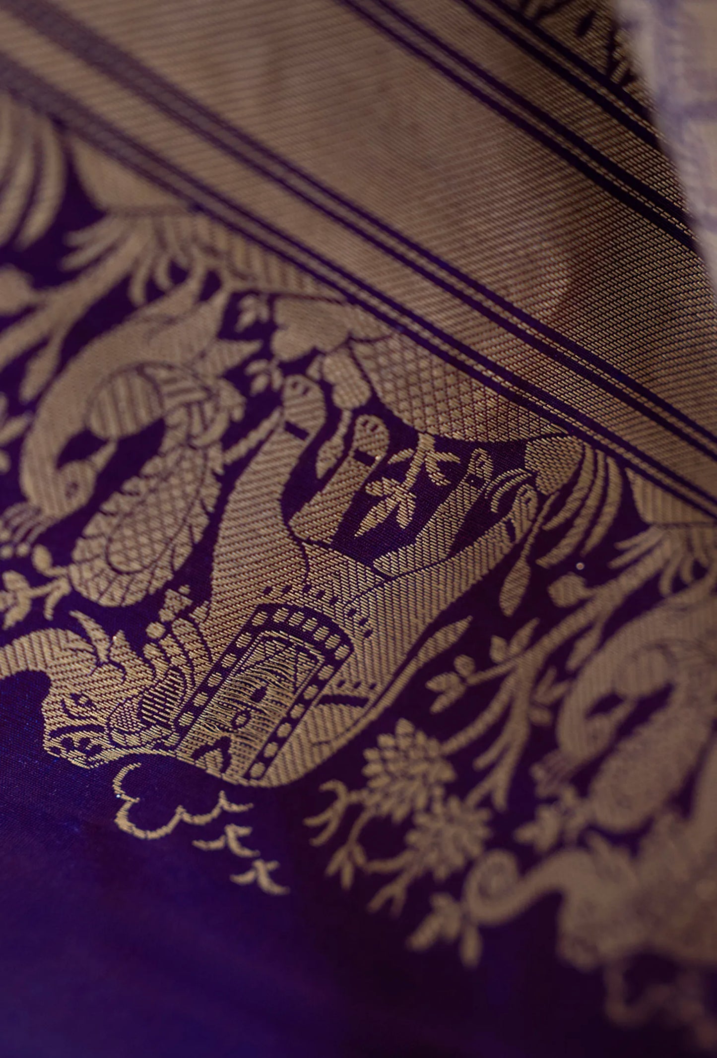 Deep Violet Shikargah Mashru Silk Saree With Unstitched Blouse