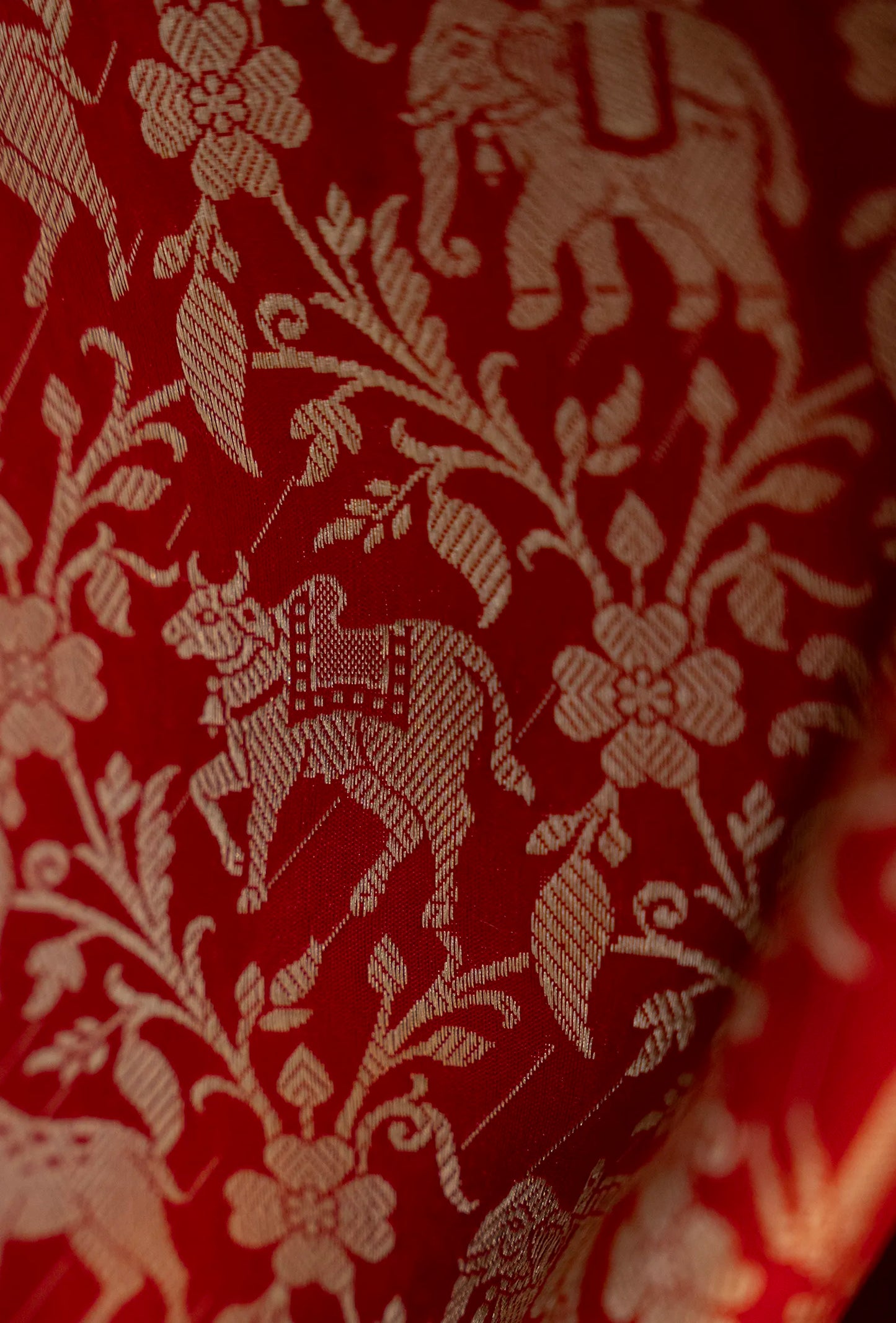 Crimson Red Shikargah Mashru Silk Saree With Unstitched Blouse