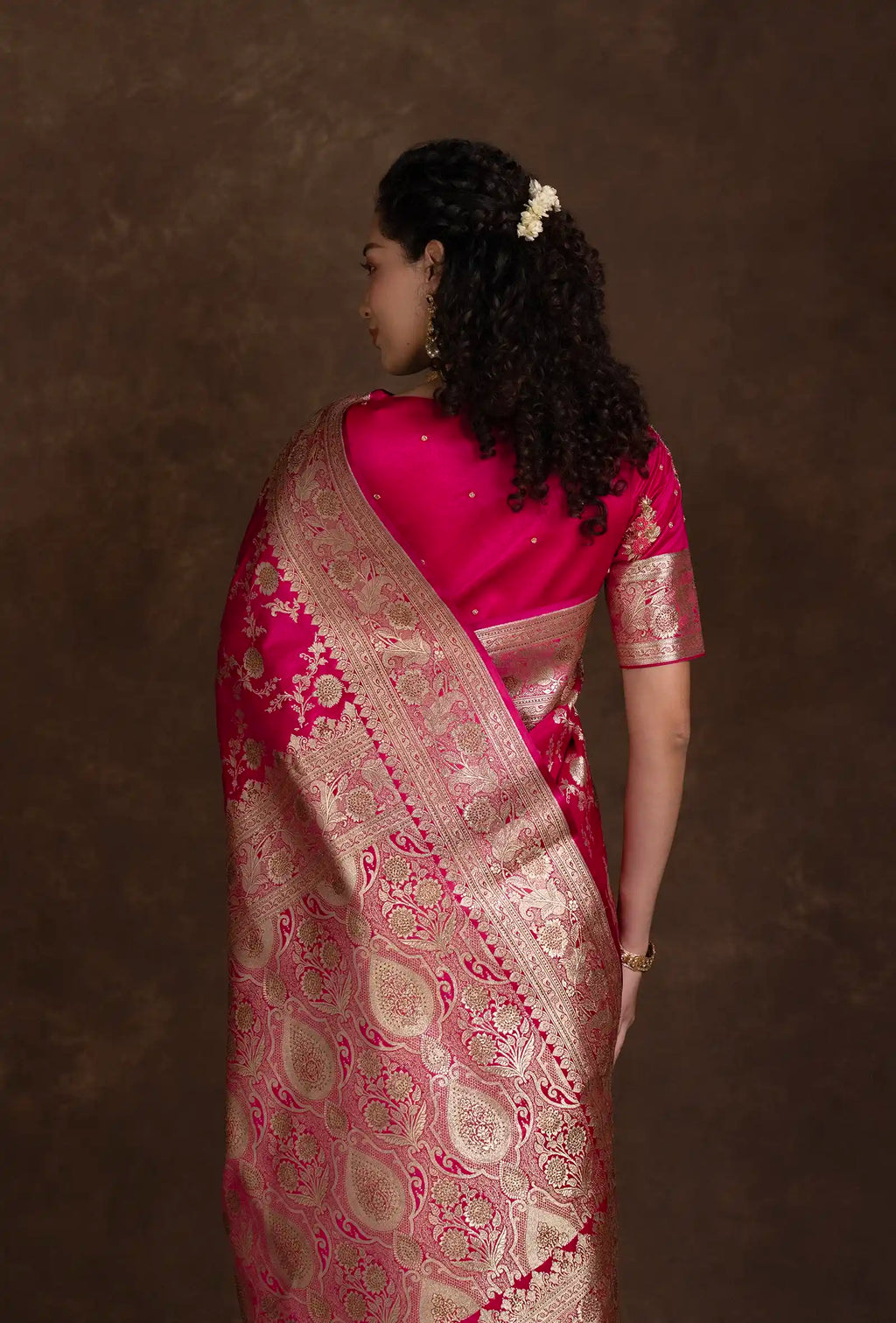 Pure Mashru Silk Saree In Hot Pink With Beautiful Jaal Work