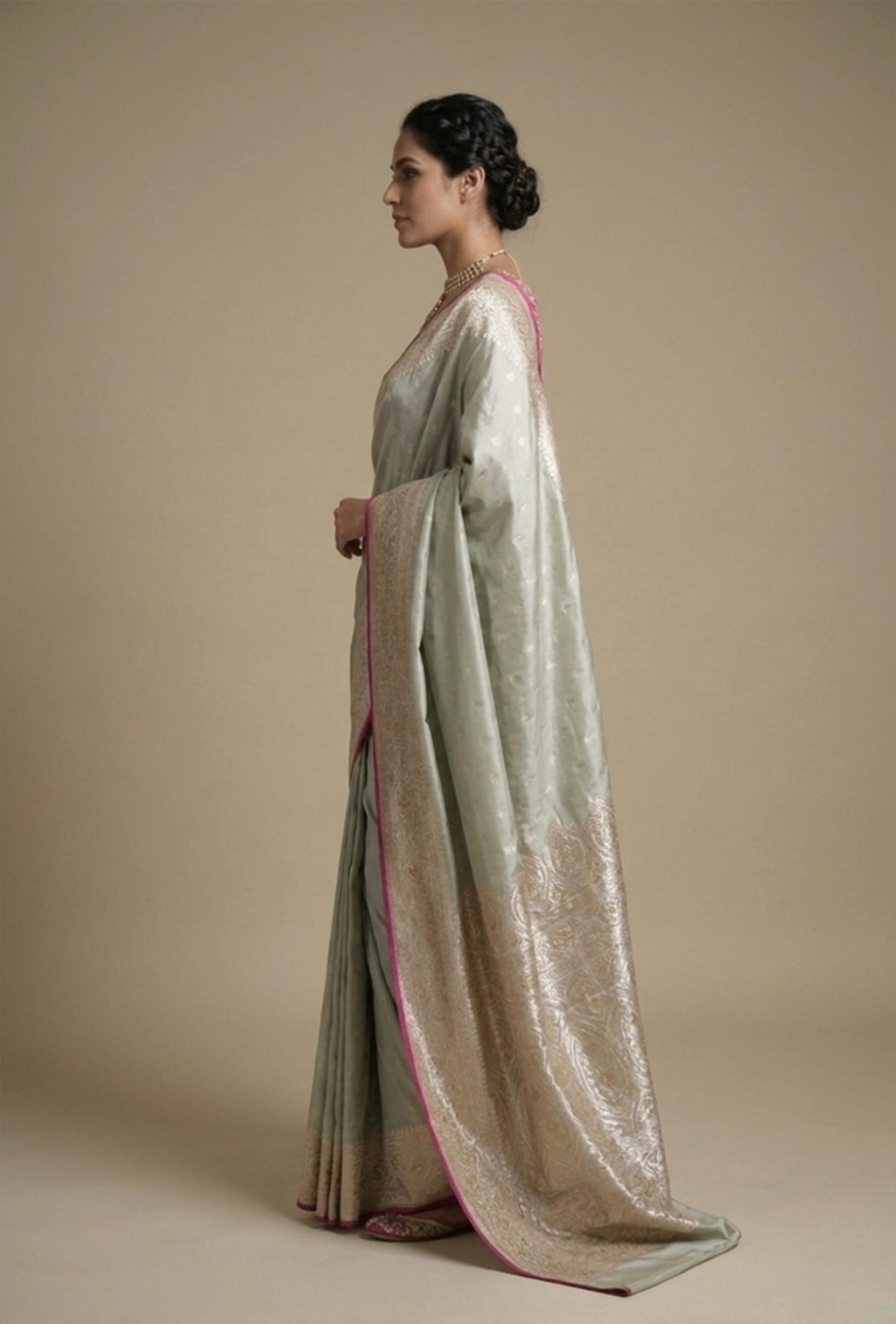 Mint Green Dual Color Mashru Silk Saree With Unstitched Blouse