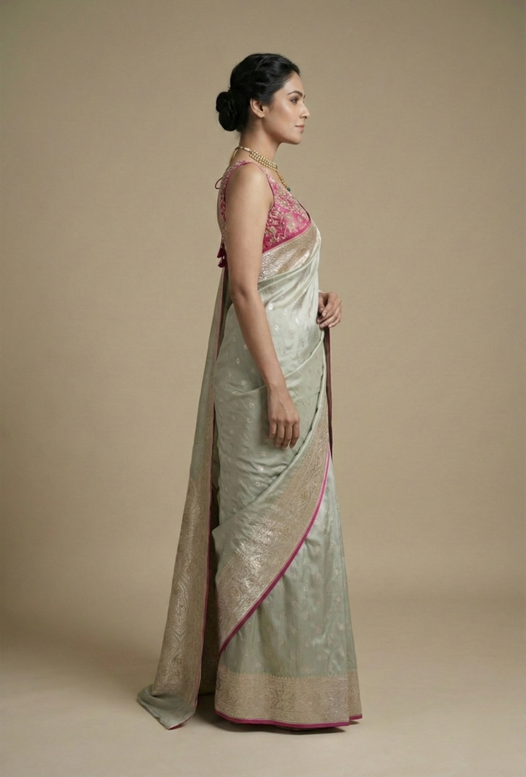 Mint Green Dual Color Mashru Silk Saree With Unstitched Blouse