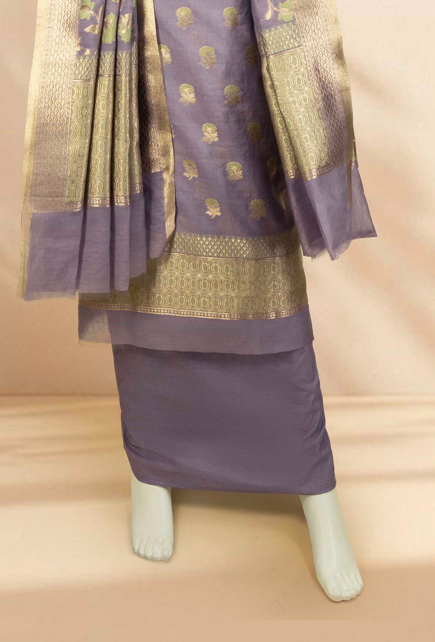 Lilac Chanderi Silk Kurta Set With Cotton Silk Pants & Dupatta