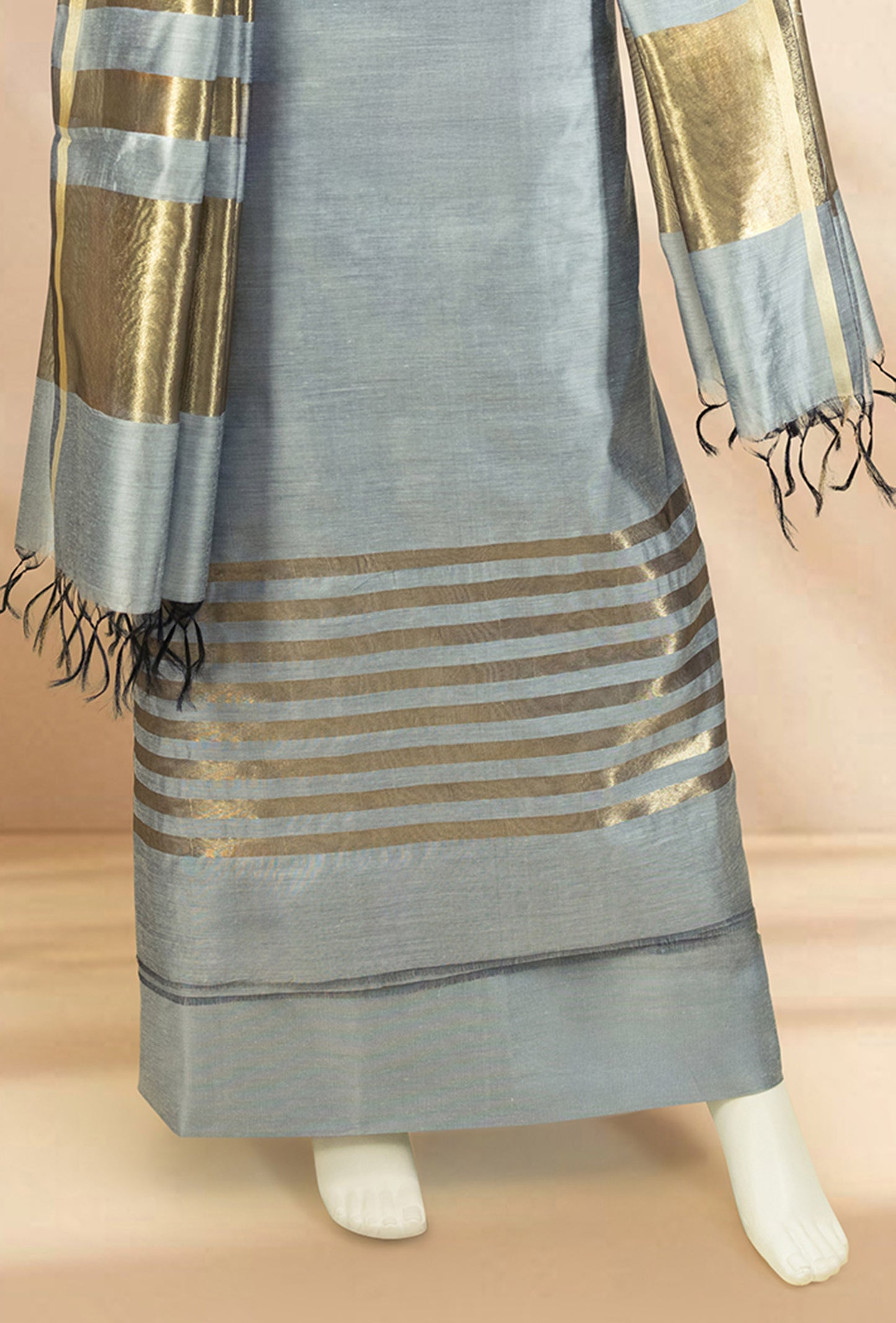 Elegant Grey Silk Kurta Set With Dupatta & Pants