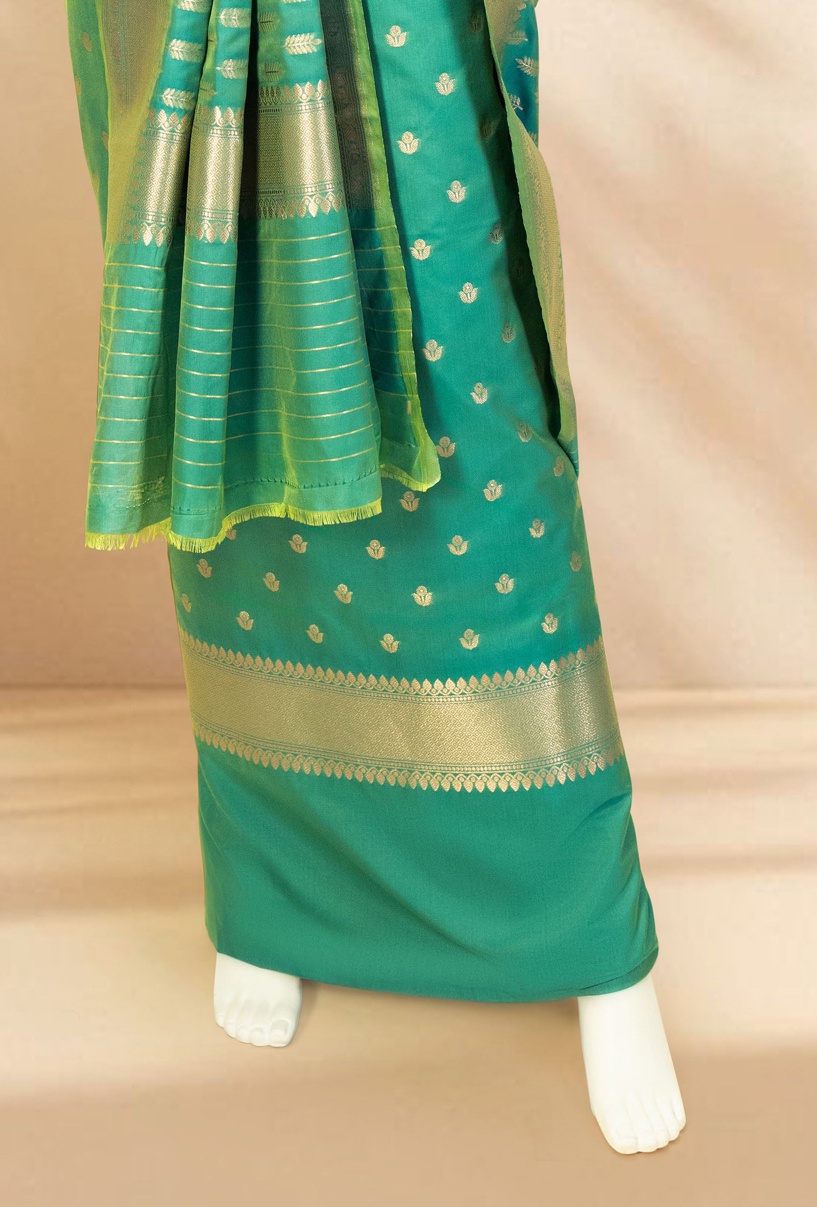 Two Tone Green Banarasi Silk 3-Piece Suit – Kurta, Pure Silk Pant & Dupatta