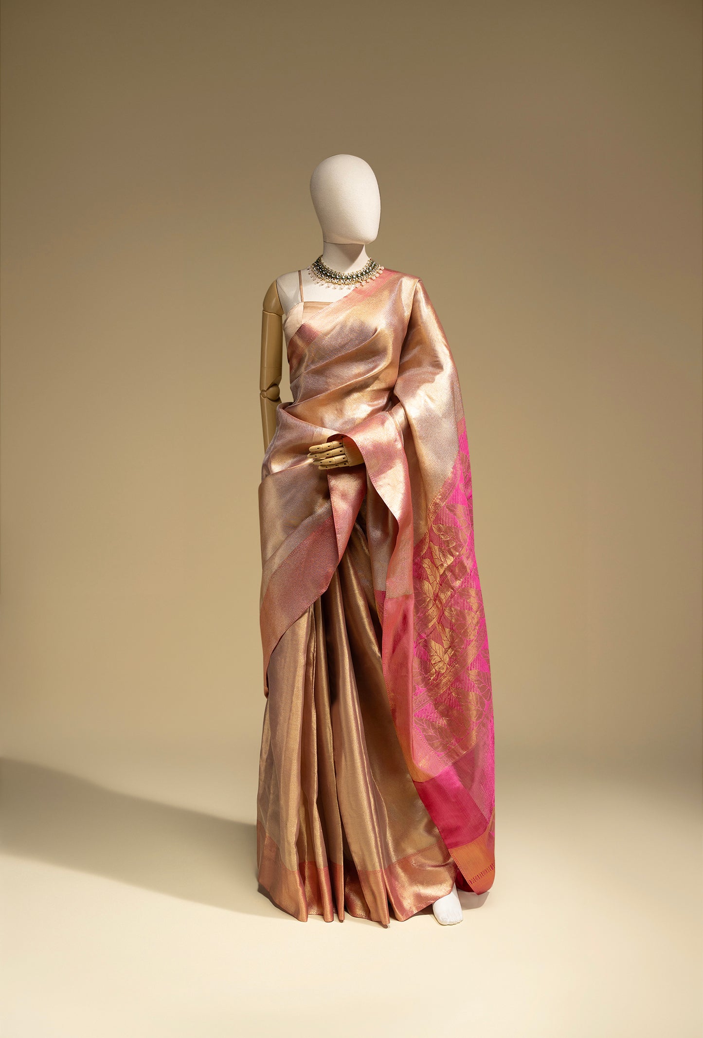 cln0052_1 Gold-Pink Plain Saree