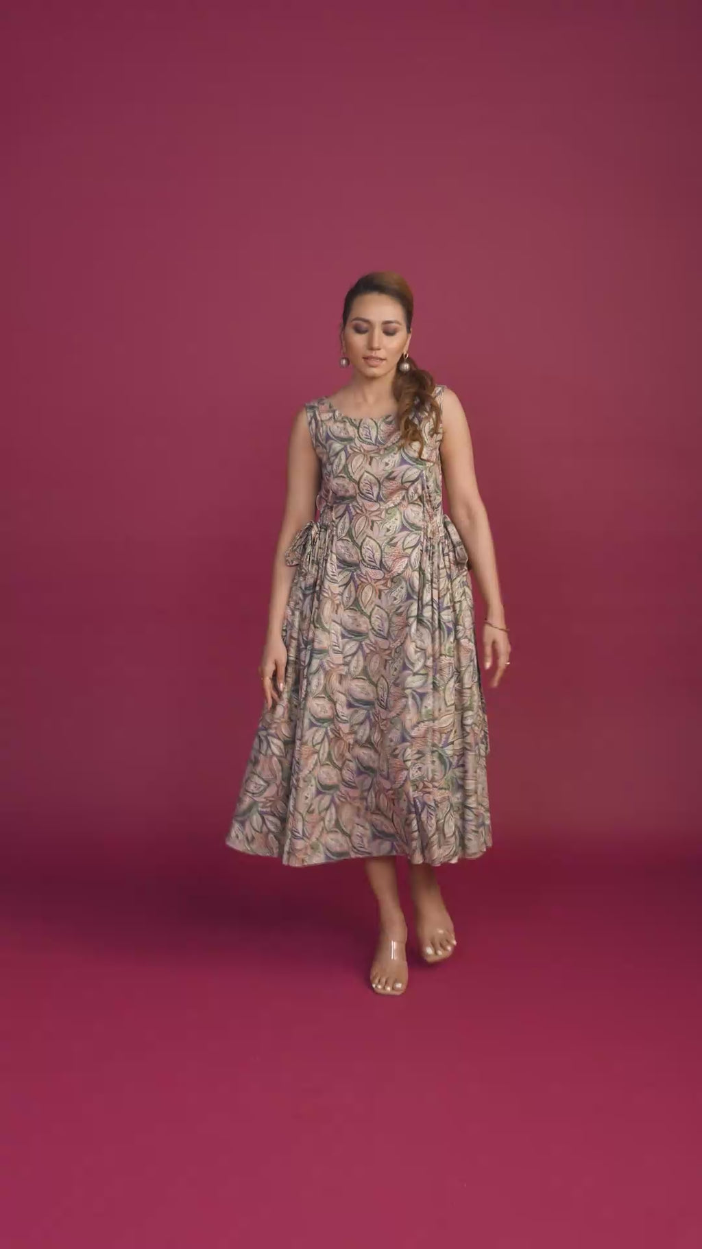Green Leaf Print Hip Pleated Midi Dress