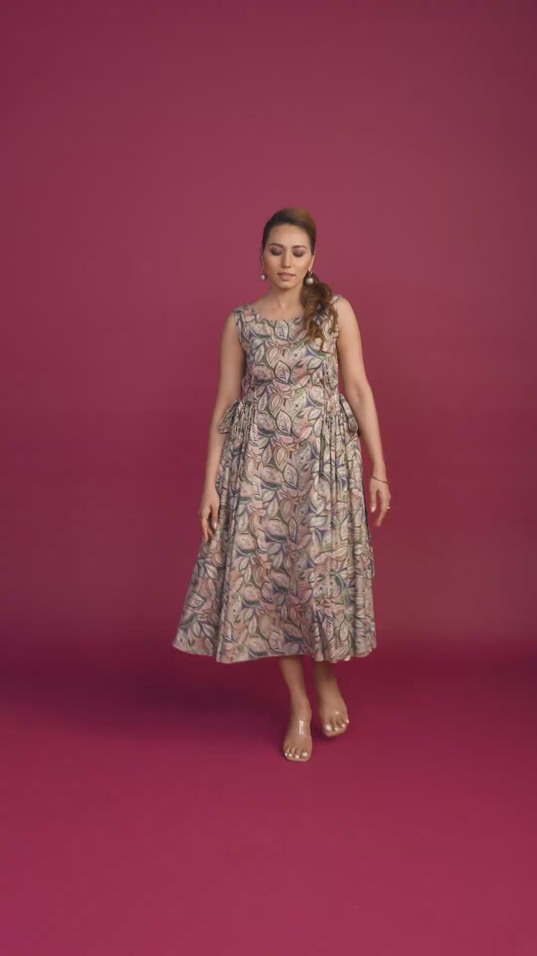 Green Leaf Print Hip Pleated Midi Dress