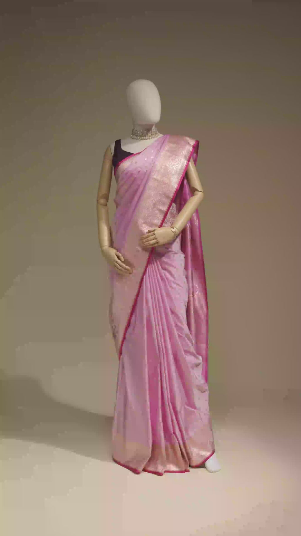 Mashru Silk Saree In Lavender Pink With Zari Buttiwork