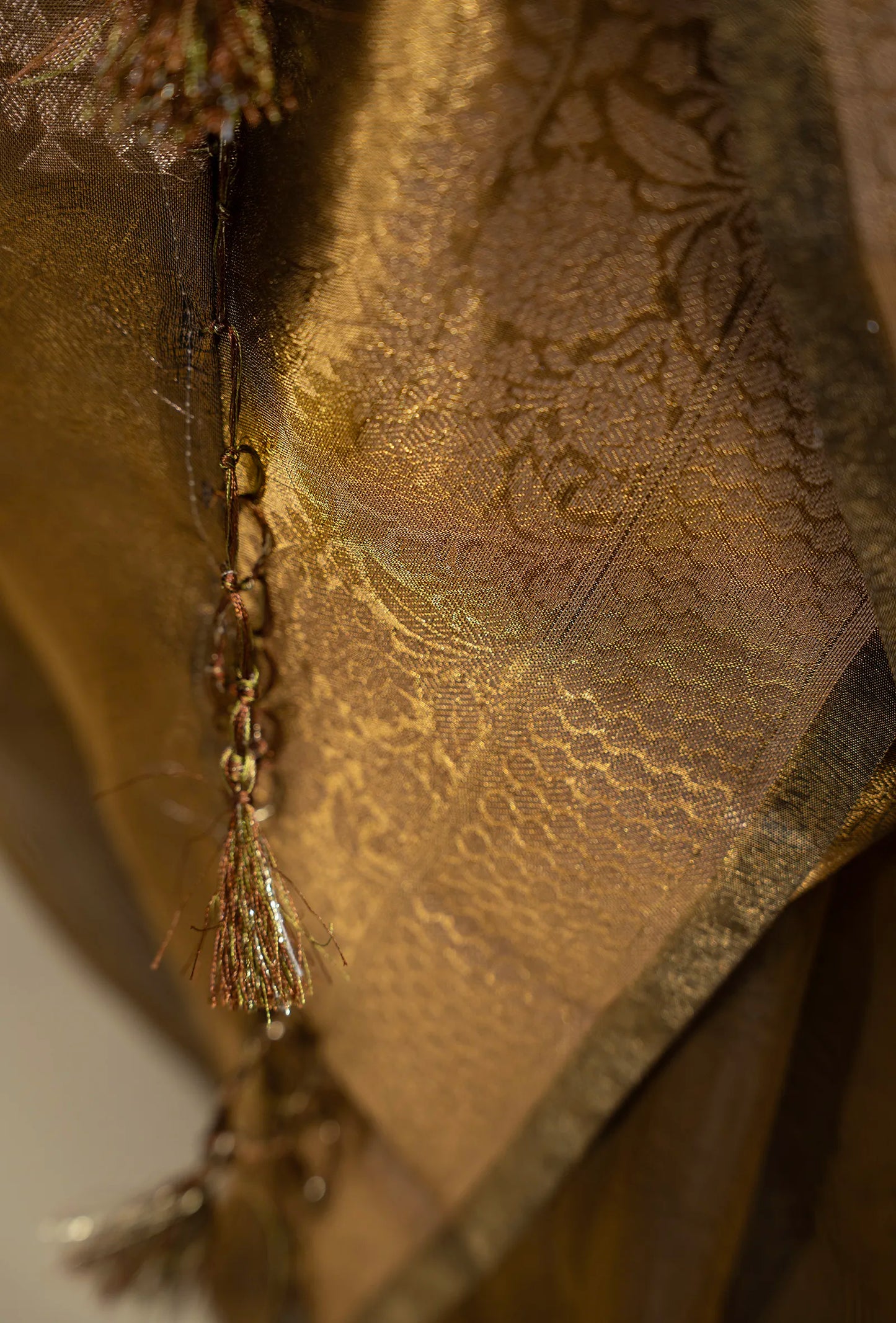 Deep Golden Shimmer Tissue Saree With Unstitched Blouse