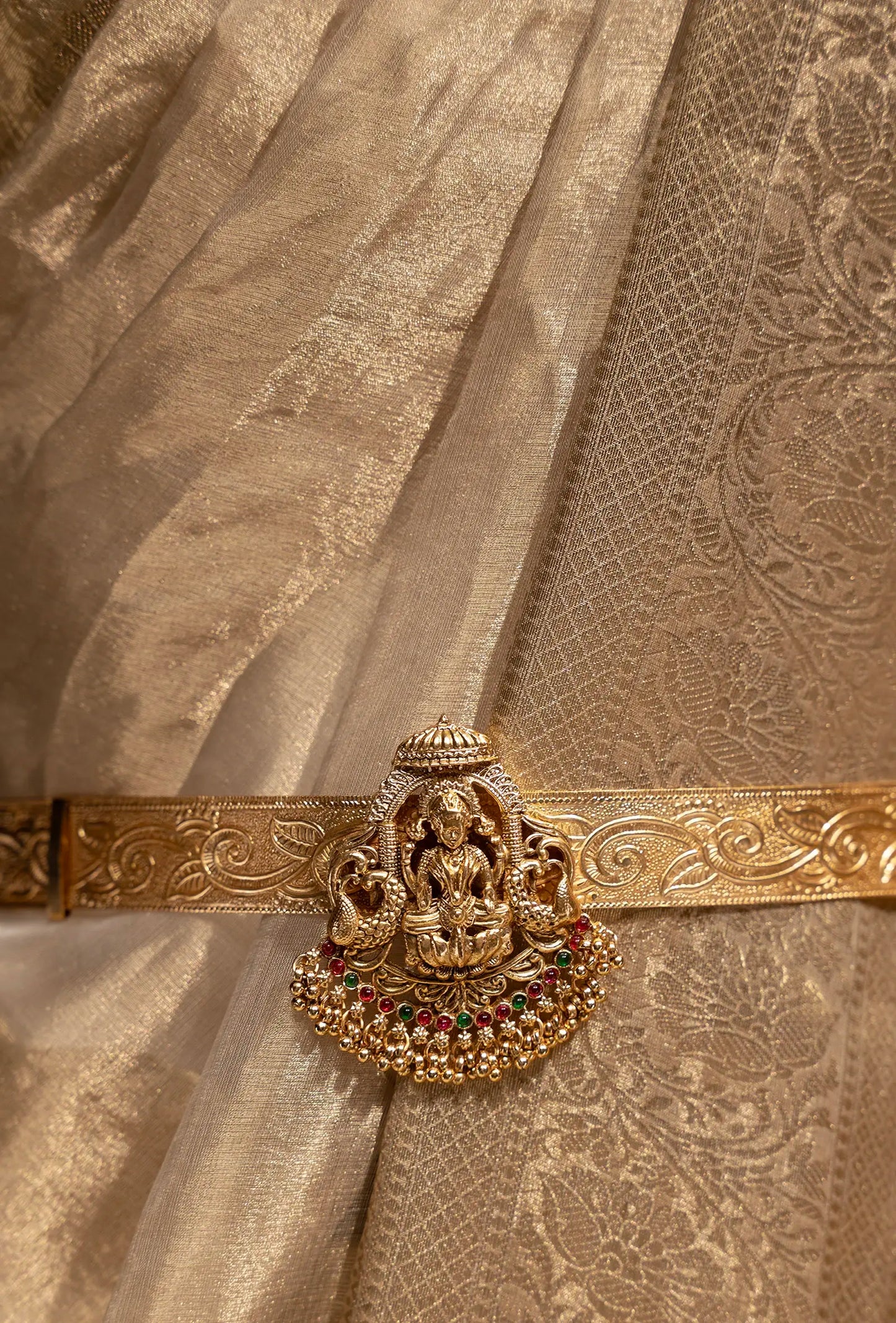 Pure Shimmer Tissue Saree In Golden For Luxe Occasions