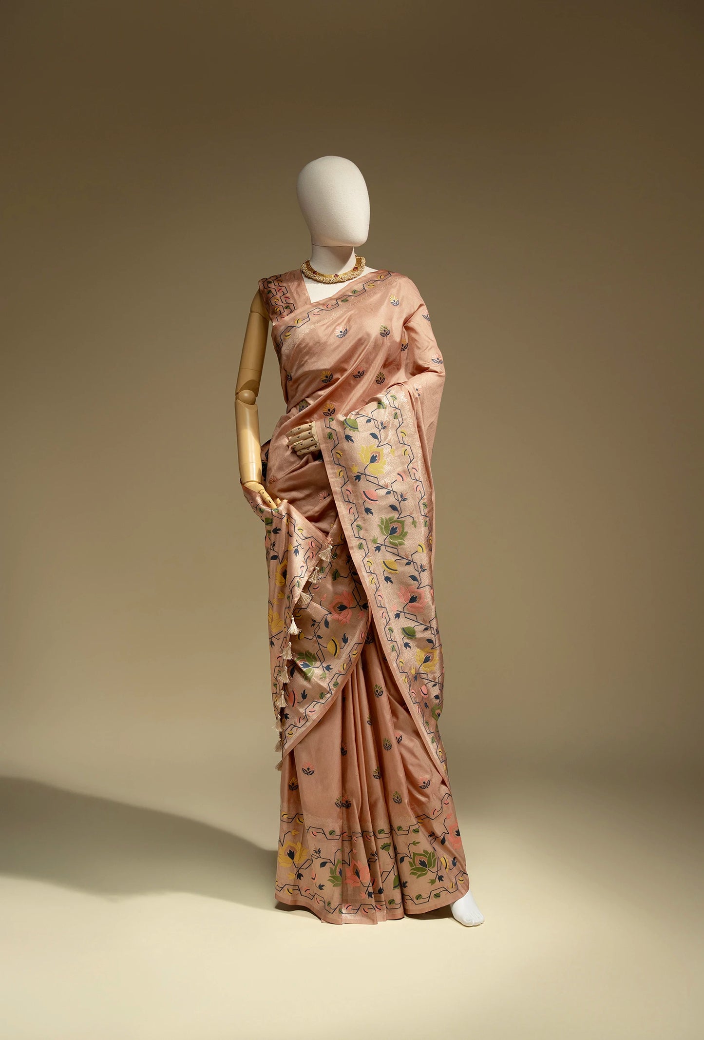 Paithani Dola Silk Saree With Mocha Mousse Hues