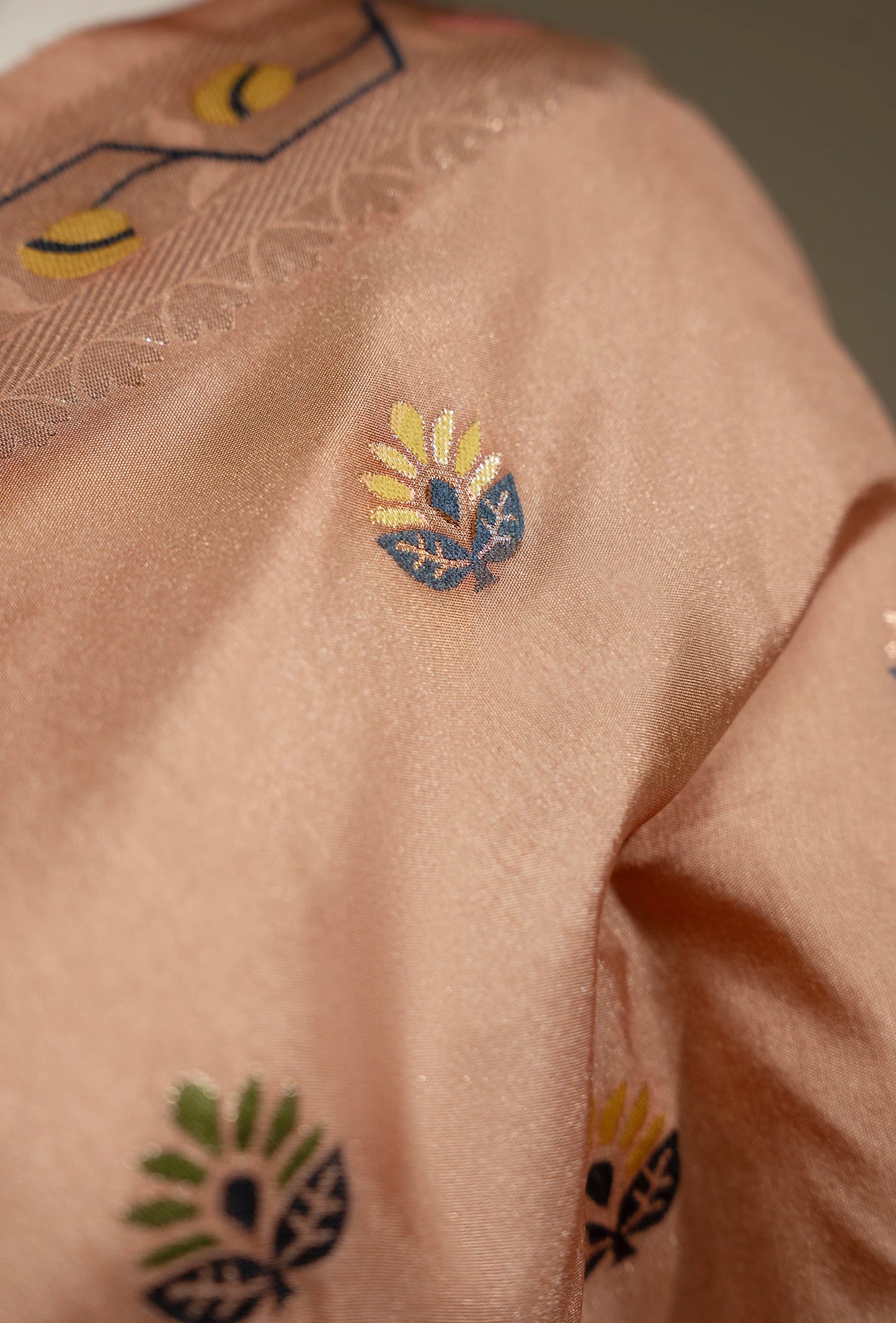 Paithani Dola Silk Saree With Mocha Mousse Hues