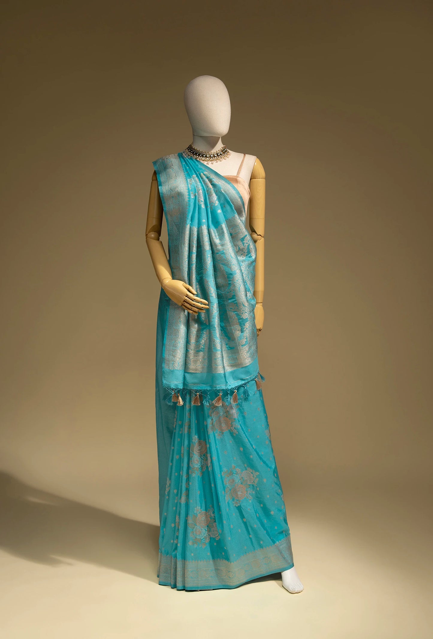 Katan Silk Saree In Turquoise Blue For A Vibrant Look